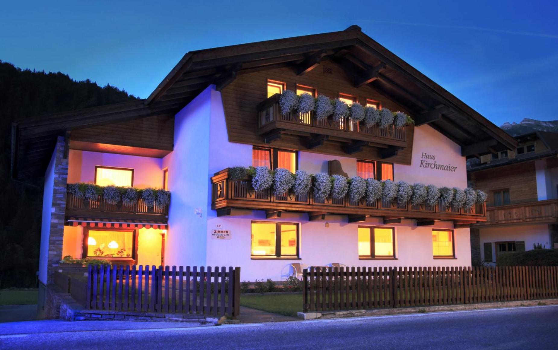 Haus Kirchmaier Bed & Breakfast